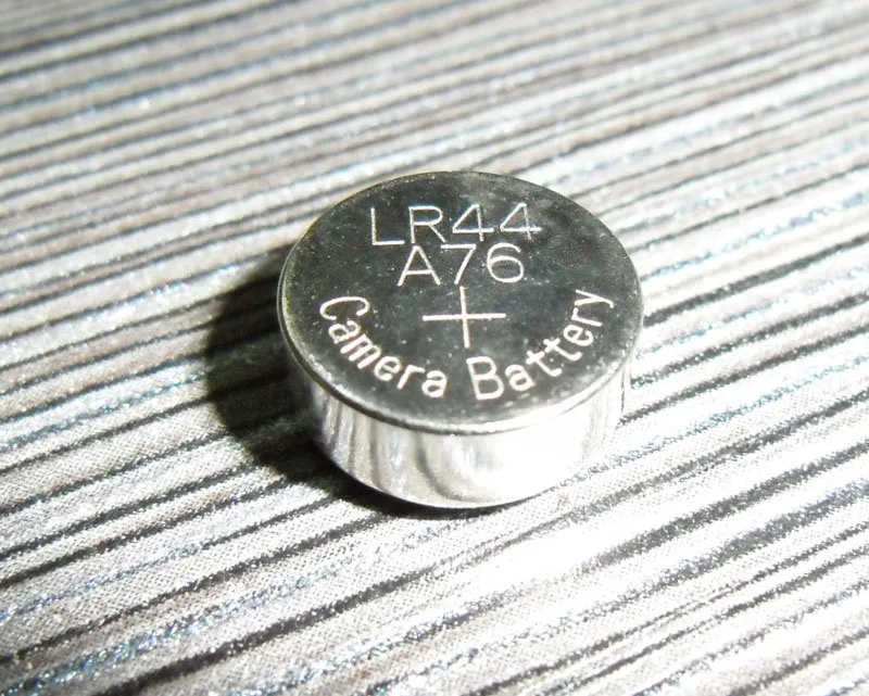 AG13 LR44