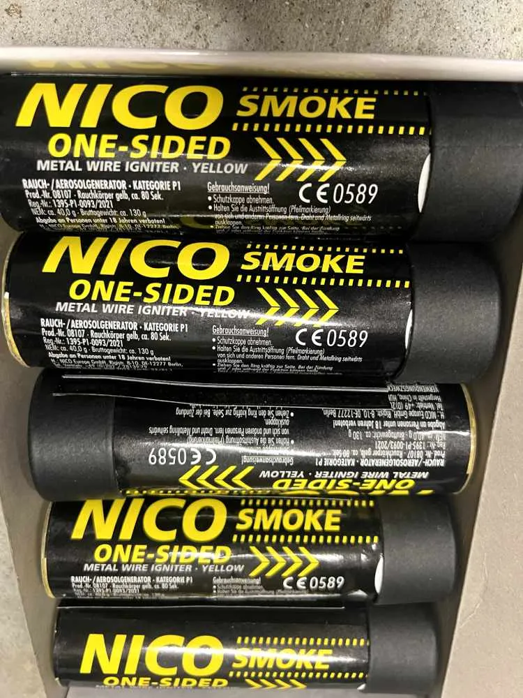 Fumigènes 80 secondes Nico Fire , 6 coloris Unité et Pack de 5-468302