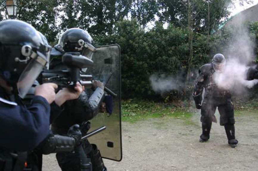 Utilisation Force de l'ordre Pepperball test